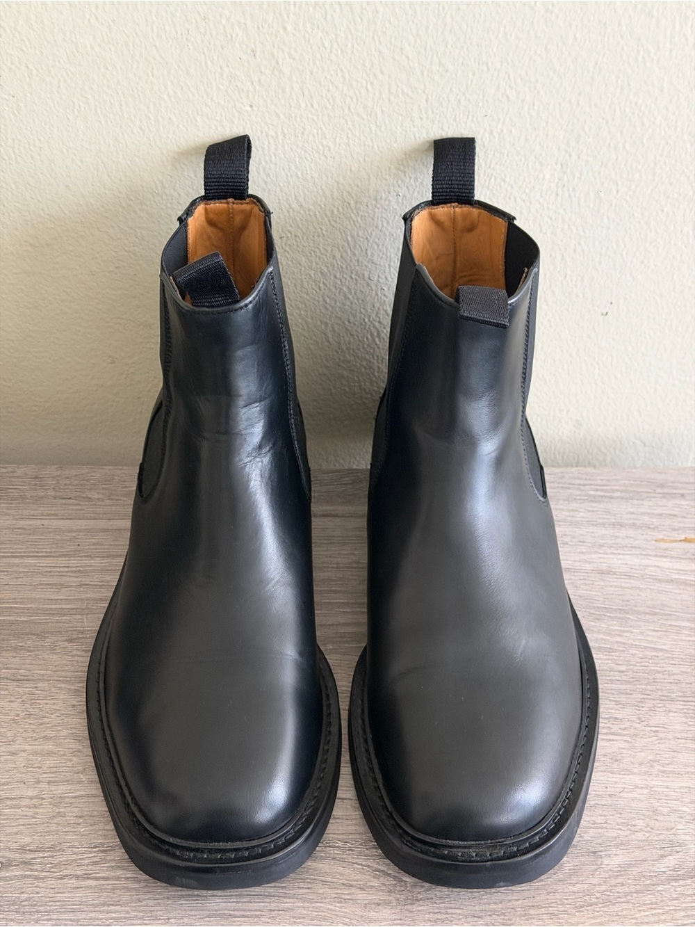 Banana Republic Men's Black Chelsea Boots size 12